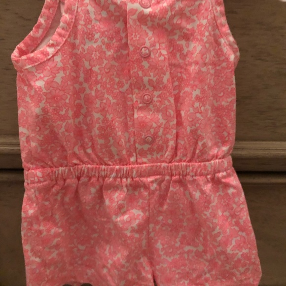 Baby girl Carter’s Flutter Tee & Palm-Leaf Shortalls Set & pink and white Romper - Picture 7 of 9